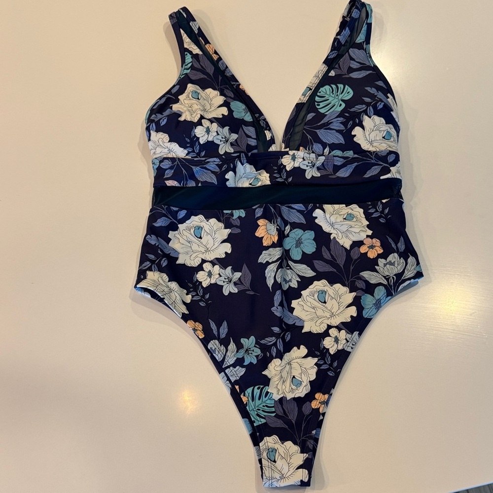 Cupshe Floral One Piece Swimsuit - Black and Blue, Floral.. like new.